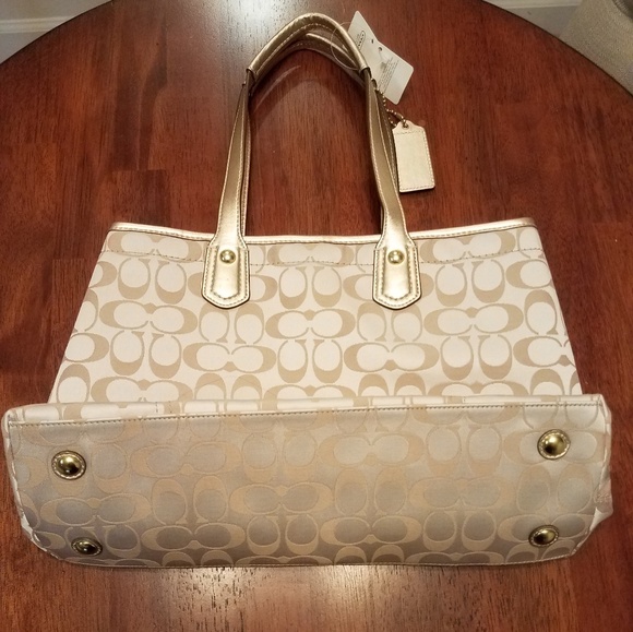 Coach handbag - Picture 2 of 4